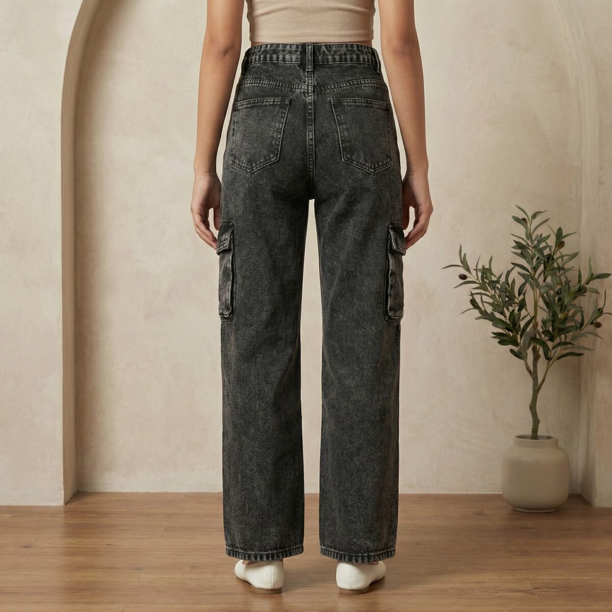 Black Acid Wash Wide-Leg Cargo Jeans – High-Rise Elastic Waist Denim - Image 3