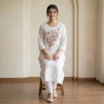 White Cotton Floral Embroidered Kurti – Elegant Straight Fit Ethnic Wear - Image 3
